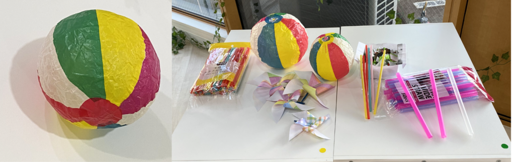 大阪市西区にある、あすきたる児童発達支援・放課後等デイサービスの息の練習に使うストローと紙風船